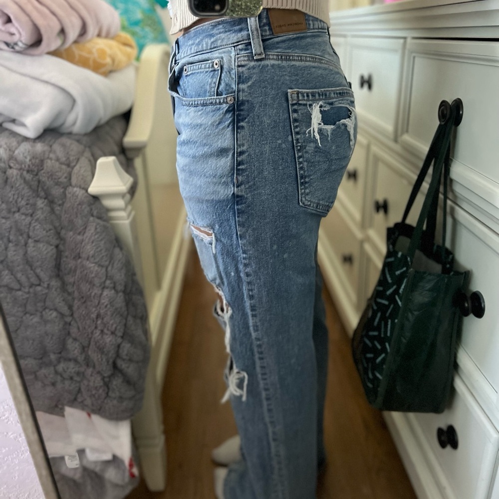 Stradivarius Blue Straight Leg Jeans with Vintage Distressing